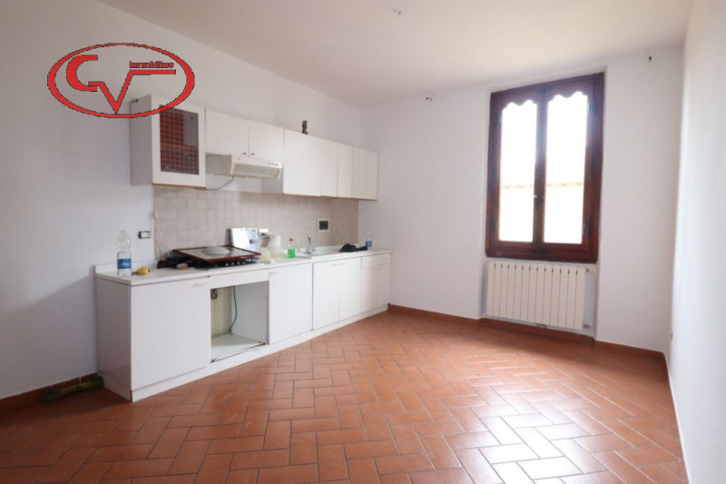 Appartamento in vendita a Montevarchi, 4 locali, zona ro, prezzo € 72.000 | PortaleAgenzieImmobiliari.it
