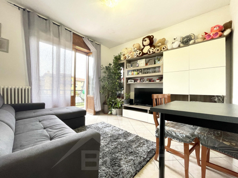 Appartamento in vendita a Varallo Pombia, 4 locali, prezzo € 130.000 | PortaleAgenzieImmobiliari.it