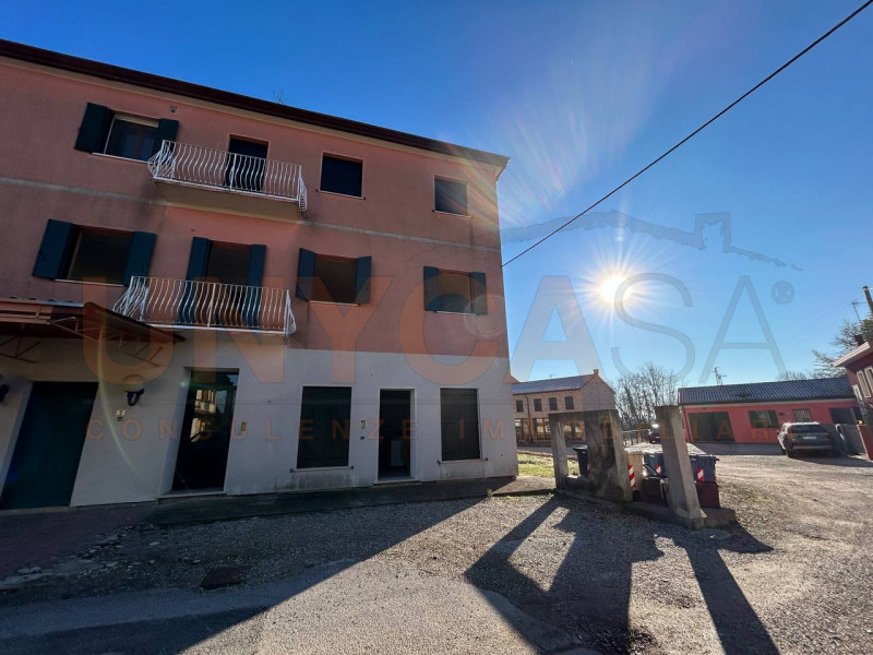 Appartamento in vendita a Veggiano, 3 locali, zona bacche, prezzo € 120.000 | PortaleAgenzieImmobiliari.it