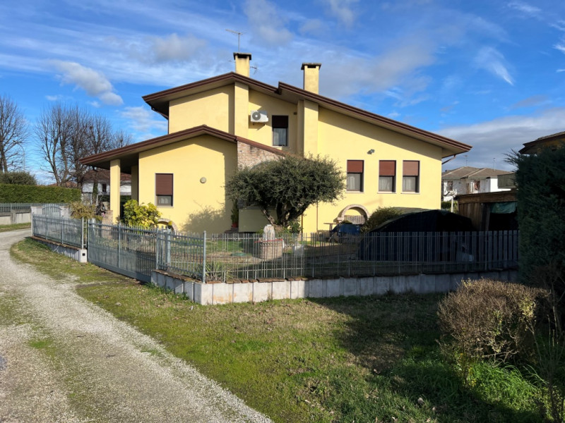 Villa Bifamiliare in vendita a Conselve, 4 locali, prezzo € 170.000 | PortaleAgenzieImmobiliari.it