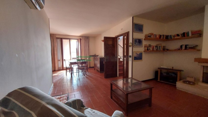 Appartamento in vendita a Castegnato, 4 locali, prezzo € 175.000 | PortaleAgenzieImmobiliari.it