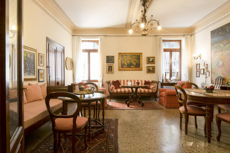 Villa in vendita a Vittorio Veneto, 3 locali, prezzo € 280.000 | PortaleAgenzieImmobiliari.it