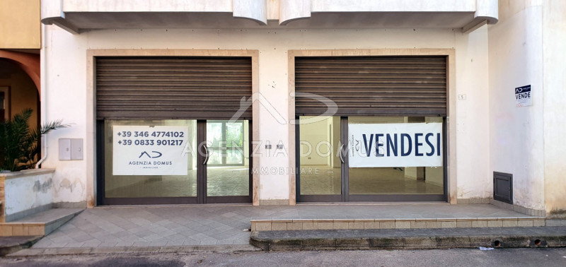 Negozio / Locale in vendita a Racale, 9999 locali, prezzo € 140.000 | PortaleAgenzieImmobiliari.it
