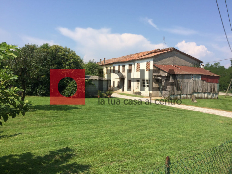 Rustico / Casale in vendita a Trevignano, 3 locali, zona Località: Trevignano, prezzo € 99.000 | PortaleAgenzieImmobiliari.it