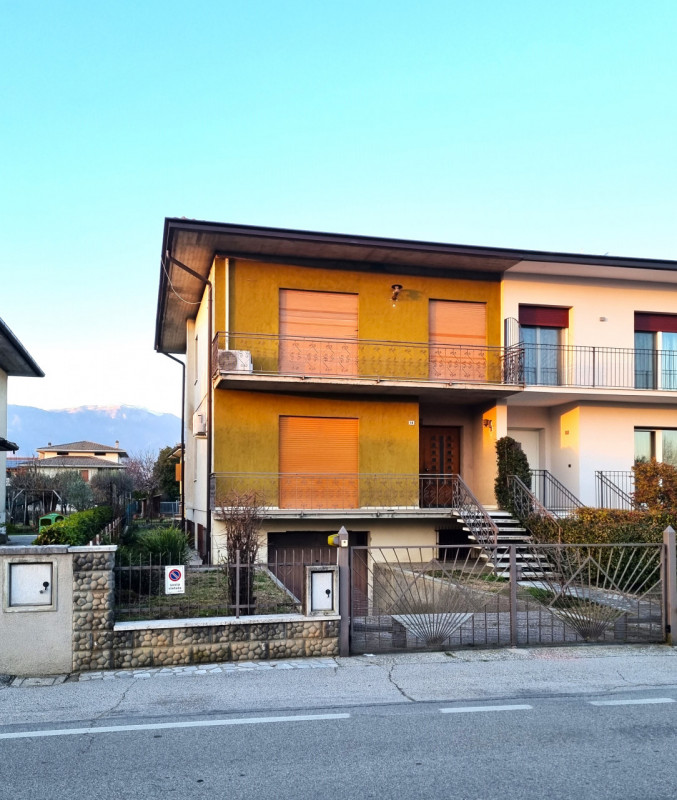 Villa Bifamiliare in vendita a San Zenone degli Ezzelini, 9999 locali, zona Località: Cà Rainati, prezzo € 162.000 | PortaleAgenzieImmobiliari.it