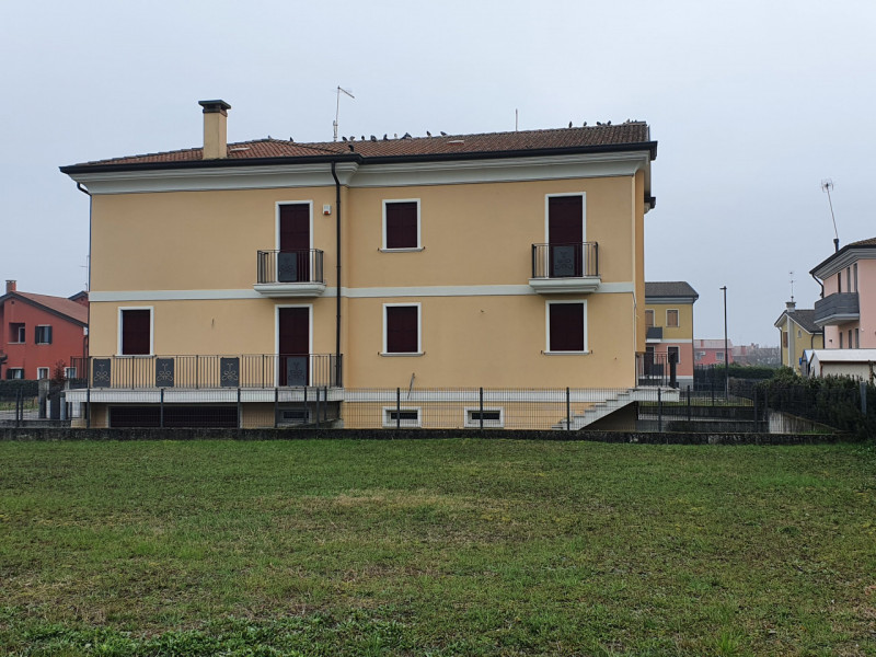 Villa Bifamiliare in vendita a Villa del Conte - Zona: Abbazia Pisani