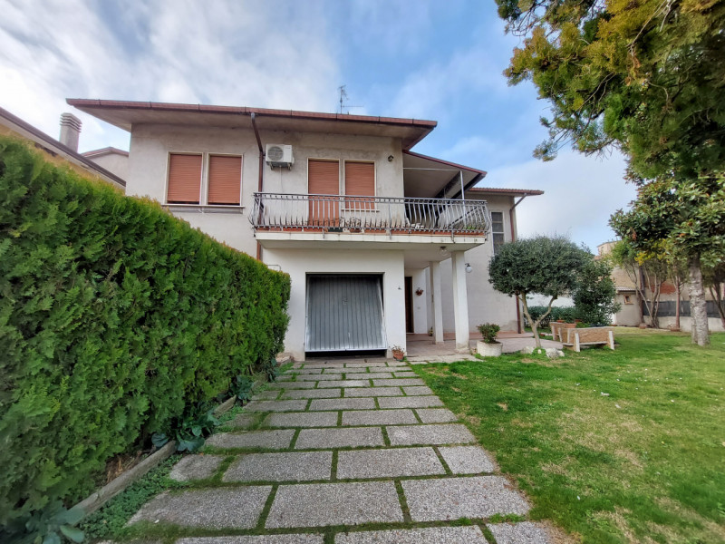 Villa Bifamiliare in vendita a Castagnaro, 5 locali, zona Vallestrema, prezzo € 150.000 | PortaleAgenzieImmobiliari.it