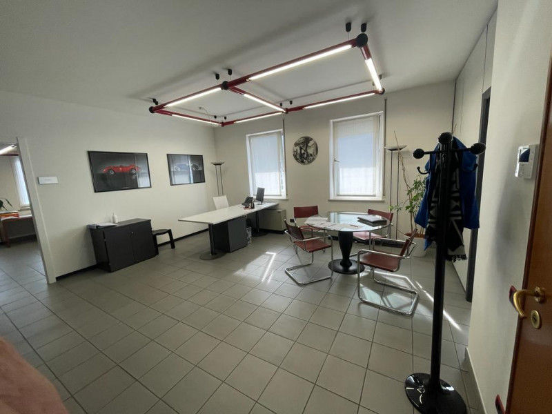 A Bolzano Ufficio / Studio  in Affitto