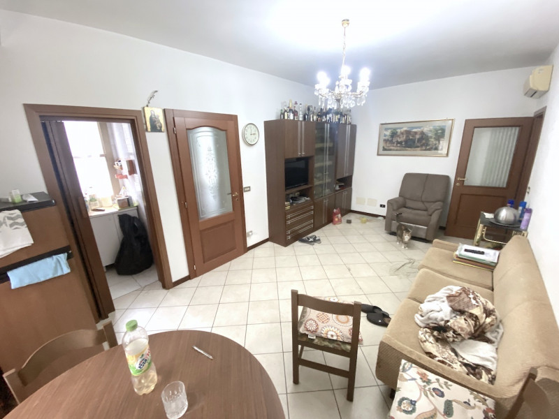 Villa Bifamiliare in vendita a Cesena, 5 locali, zona Rocco, prezzo € 320.000 | PortaleAgenzieImmobiliari.it