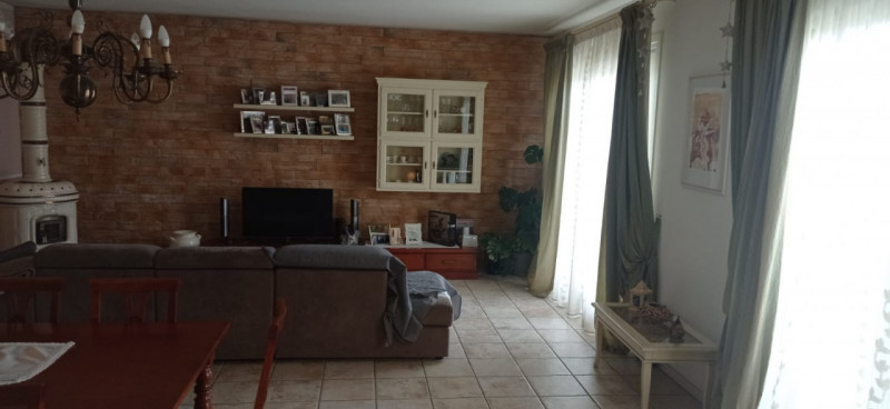 Villa in vendita a Volpago del Montello - Zona: Volpago del Montello