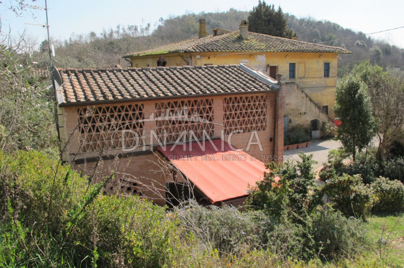 Rustico / Casale in vendita a Palaia, 15 locali, prezzo € 450.000 | PortaleAgenzieImmobiliari.it
