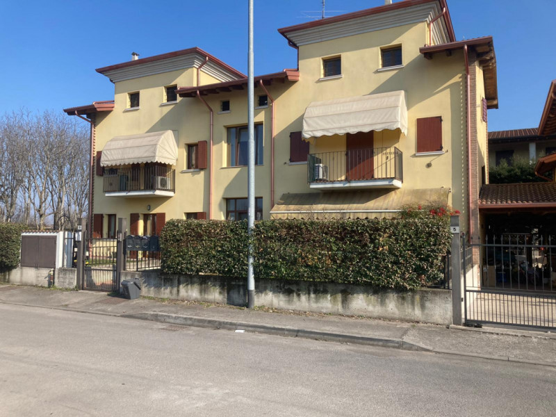 Appartamento in vendita a Calvisano, 4 locali, zona Località: Calvisano, prezzo € 165.000 | PortaleAgenzieImmobiliari.it