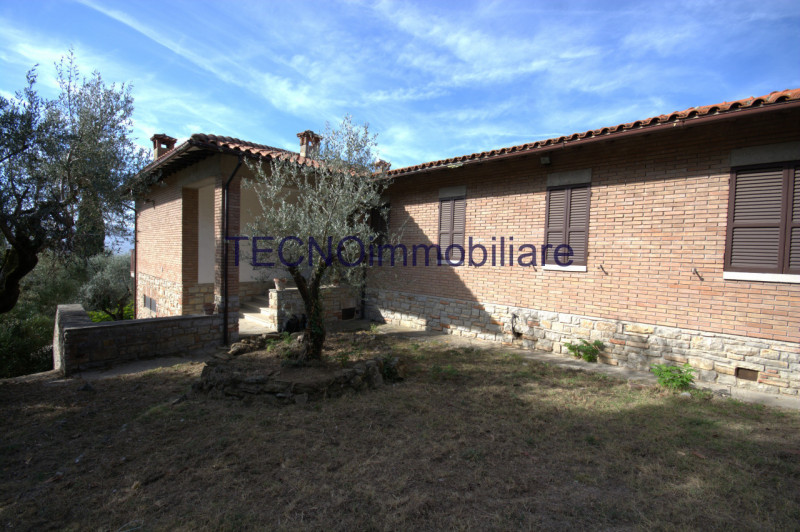 Villa in vendita a Perugia, 4 locali, zona ignano, prezzo € 300.000 | PortaleAgenzieImmobiliari.it