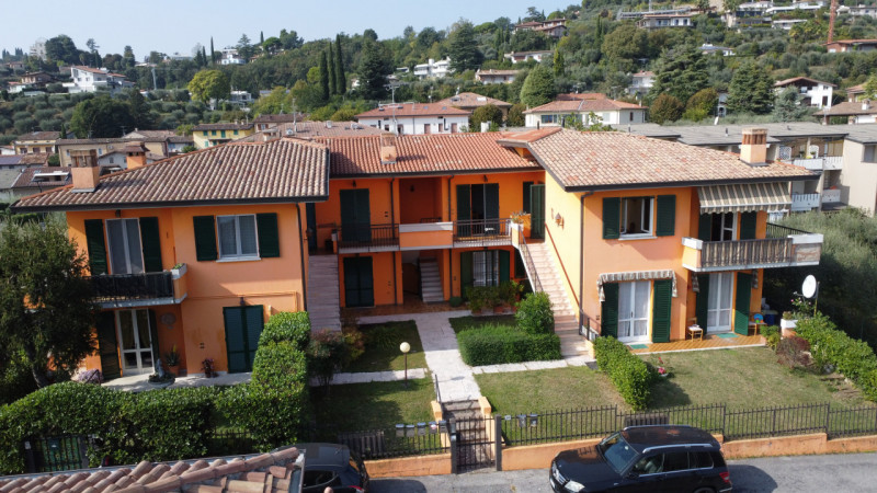Appartamento in vendita a Padenghe sul Garda, 3 locali, zona Località: Padenghe Sul Garda - Centro, prezzo € 265.000 | PortaleAgenzieImmobiliari.it