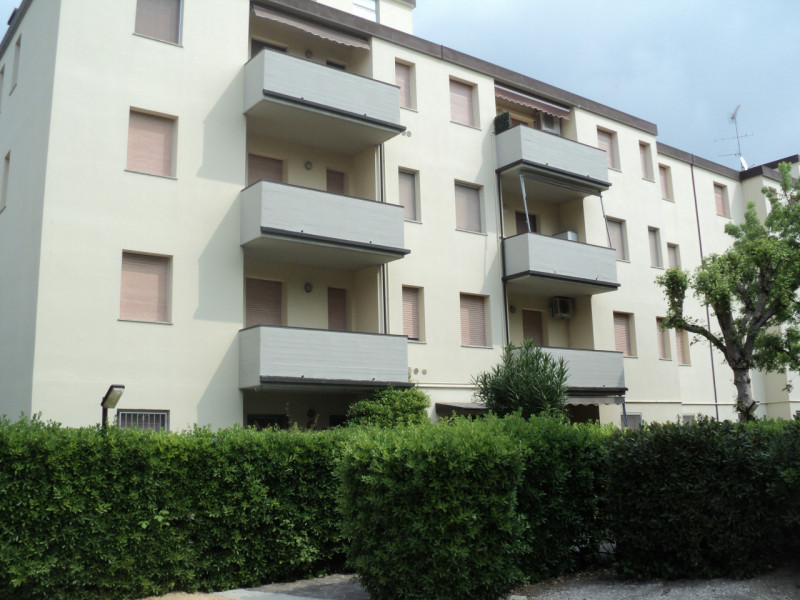 Appartamento in vendita a Comacchio, 4 locali, zona Zona: Lido di Spina, prezzo € 122.000 | CambioCasa.it