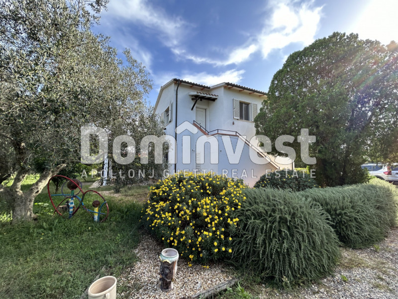 Villa in vendita a Montalto di Castro, 9 locali, zona ia Romana, prezzo € 470.000 | PortaleAgenzieImmobiliari.it