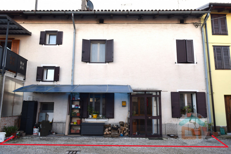 Villa a Schiera in vendita a Farra d'Isonzo, 4 locali, zona Località: Farra d'Isonzo, prezzo € 83.000 | PortaleAgenzieImmobiliari.it