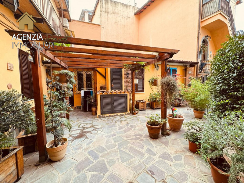 Appartamento in vendita a Rocca di Papa, 4 locali, prezzo € 99.000 | PortaleAgenzieImmobiliari.it
