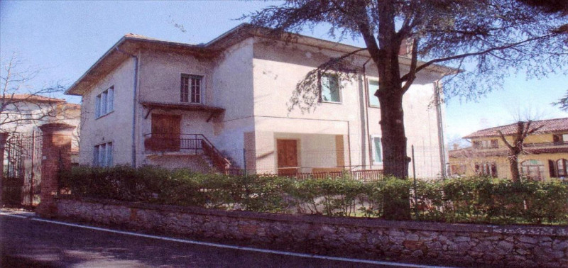 Villa in Vendita a Torrita di Siena