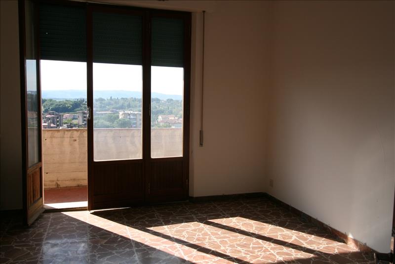 Appartamento in vendita a Foiano della Chiana, 6 locali, prezzo € 120.000 | PortaleAgenzieImmobiliari.it