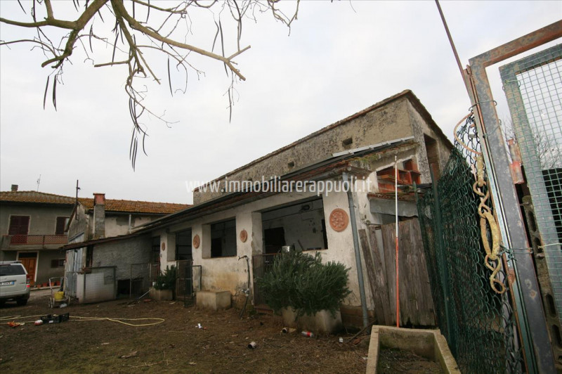 Villa in vendita a Lucignano, 11 locali, zona Località: Lucignano, prezzo € 270.000 | PortaleAgenzieImmobiliari.it