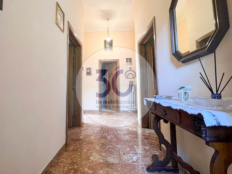 Villa in vendita a Arezzo, 7 locali, zona tino, prezzo € 195.000 | PortaleAgenzieImmobiliari.it