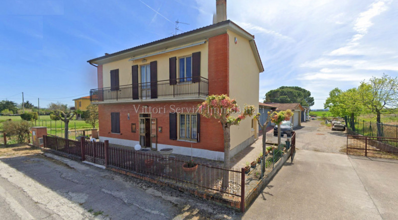 Villa in vendita a Montepulciano, 8 locali, zona aviva, prezzo € 315.000 | PortaleAgenzieImmobiliari.it