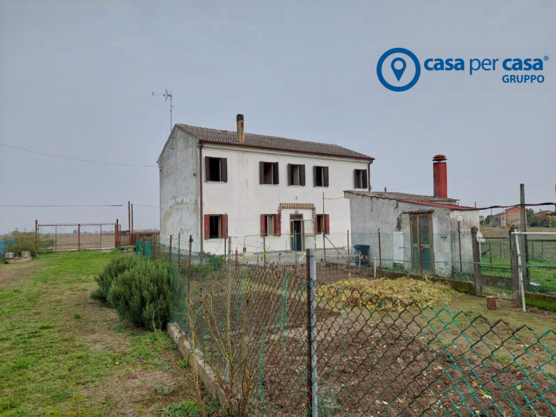 Villa in vendita a Papozze, 9999 locali, zona Località: Papozze, prezzo € 49.000 | PortaleAgenzieImmobiliari.it
