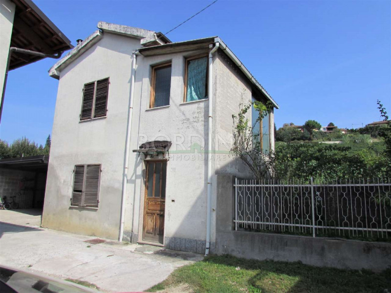 Villa in vendita a Castagnito, 3 locali, prezzo € 25.000 | PortaleAgenzieImmobiliari.it