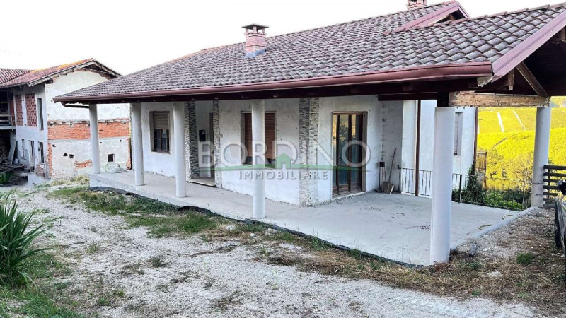 Villa in vendita a Coazzolo, 6 locali, prezzo € 179.000 | PortaleAgenzieImmobiliari.it