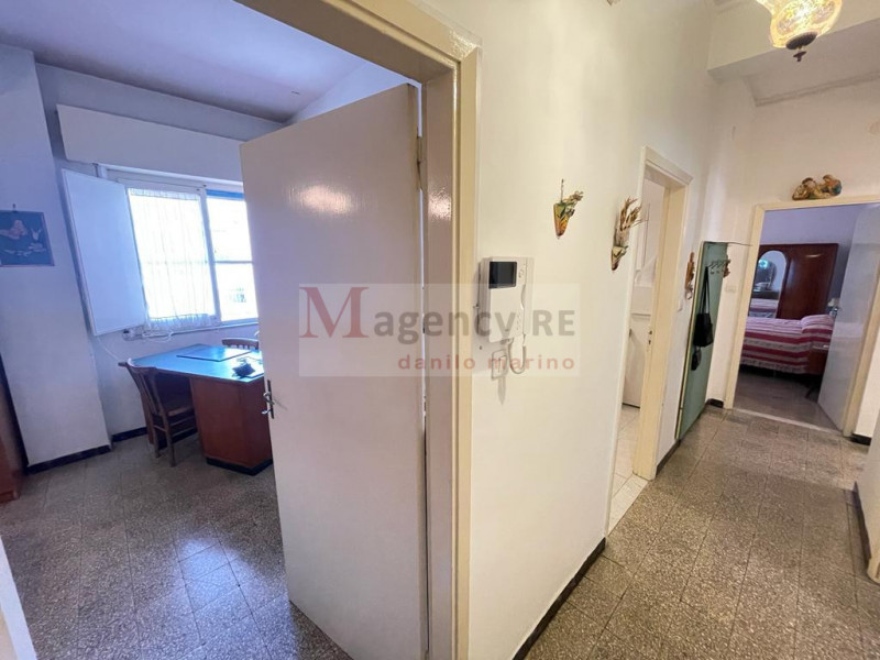 Appartamento in vendita a Reggio Calabria, 4 locali, zona Località: Santa Caterina, prezzo € 78.000 | PortaleAgenzieImmobiliari.it