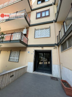 Appartamento in affitto a Napoli, 3 locali, zona Località: Rione alto, prezzo € 1.200 | PortaleAgenzieImmobiliari.it