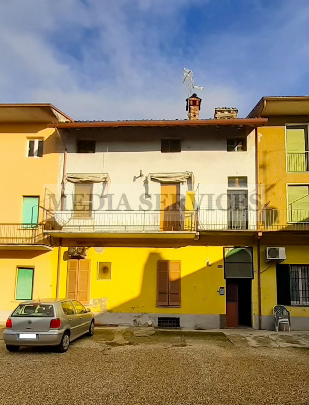 Appartamento in vendita a Dorno, 2 locali, zona Località: Dorno - Centro, prezzo € 12.000 | PortaleAgenzieImmobiliari.it