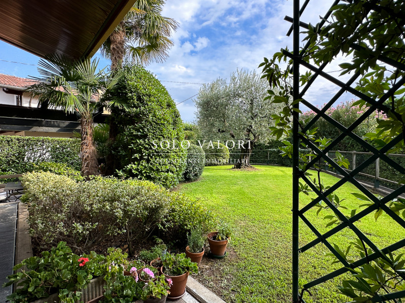 Villa in vendita a Bassano del Grappa, 15 locali, zona Località: Bassano del Grappa, Trattative riservate | PortaleAgenzieImmobiliari.it
