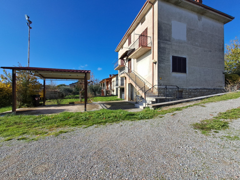 Villa Bifamiliare in Vendita a Tuoro sul Trasimeno