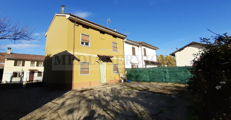 Villa in vendita a Gropello Cairoli, 3 locali, zona Località: Gropello Cairoli, prezzo € 38.000 | PortaleAgenzieImmobiliari.it
