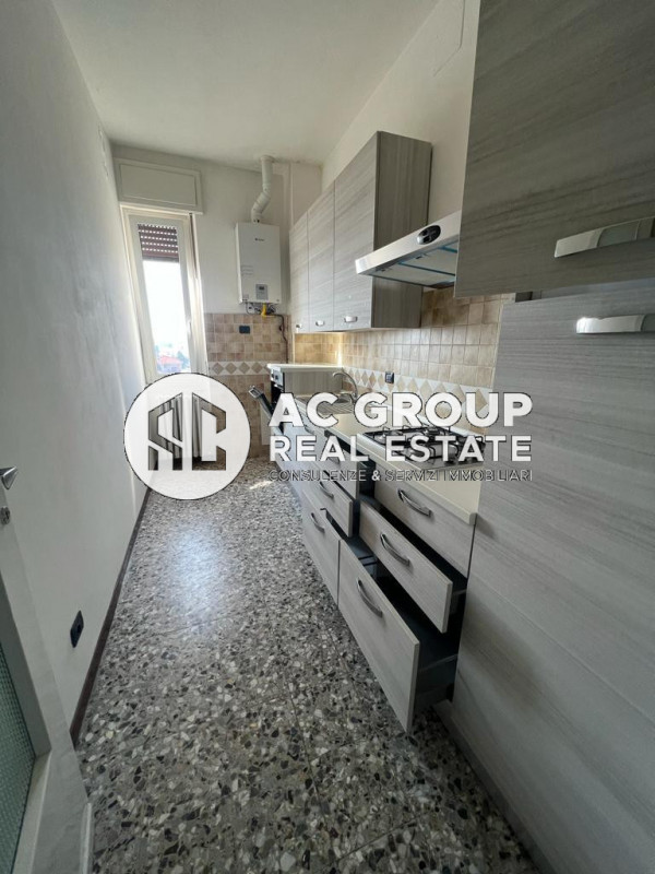 Appartamento in vendita a Cislago, 3 locali, prezzo € 97.000 | PortaleAgenzieImmobiliari.it