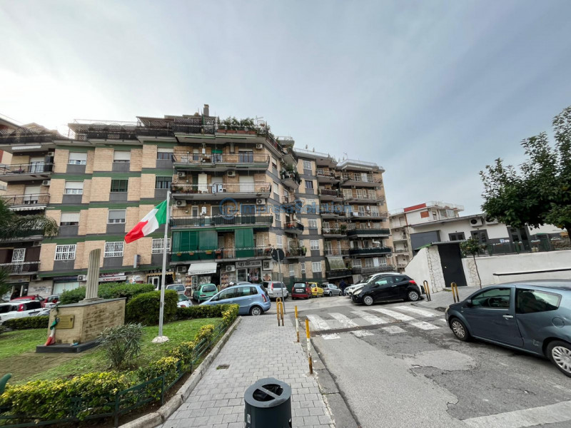 Appartamento in vendita a Napoli - Zona: Fuorigrotta