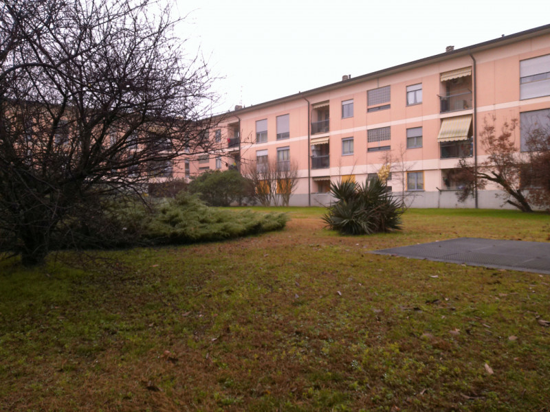 Appartamento in vendita a Monza, 3 locali, zona Via Libertà, Cederna, San Albino, prezzo € 190.000 | PortaleAgenzieImmobiliari.it