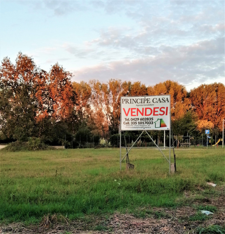 Terreno Edificabile Residenziale in vendita a Este - Zona: Este