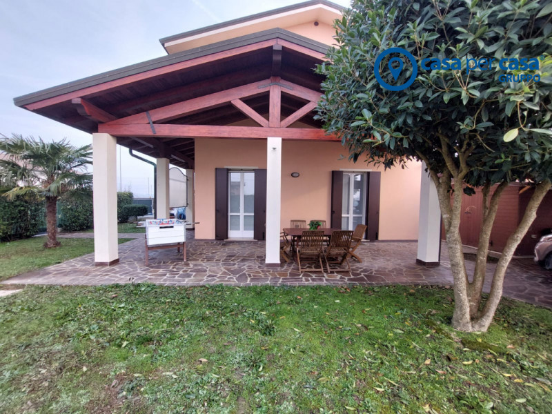 Villa Bifamiliare in vendita a Adria, 4 locali, zona ombra, prezzo € 159.000 | PortaleAgenzieImmobiliari.it