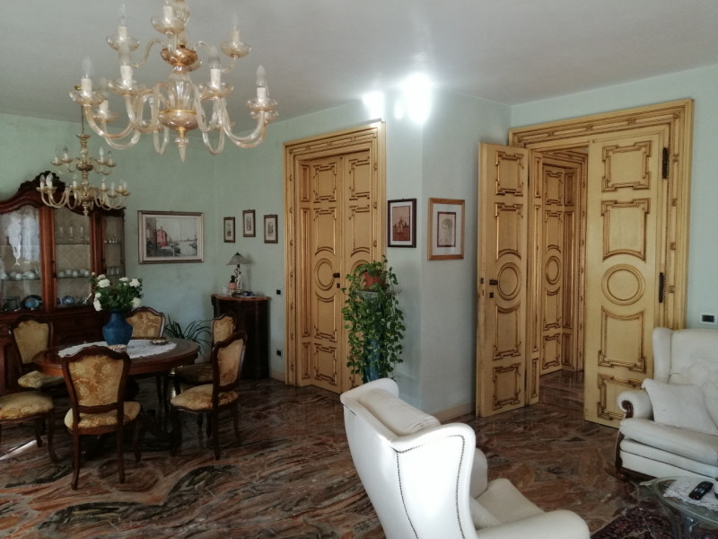 Villa in vendita a Mirano, 5 locali, zona ego, prezzo € 330.000 | PortaleAgenzieImmobiliari.it