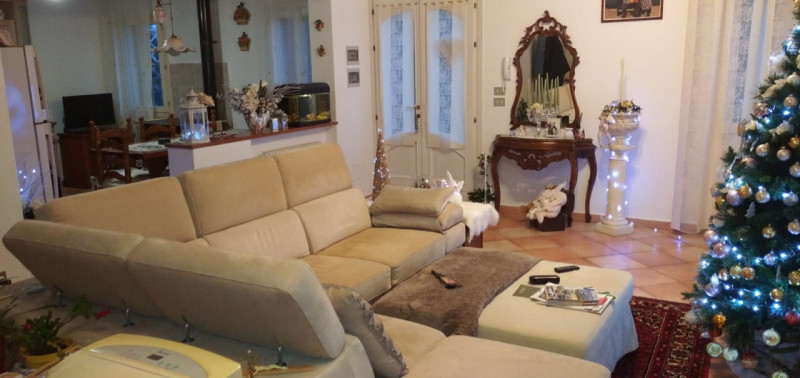 Villa Bifamiliare in vendita a Solesino, 3 locali, zona selle, prezzo € 185.000 | PortaleAgenzieImmobiliari.it