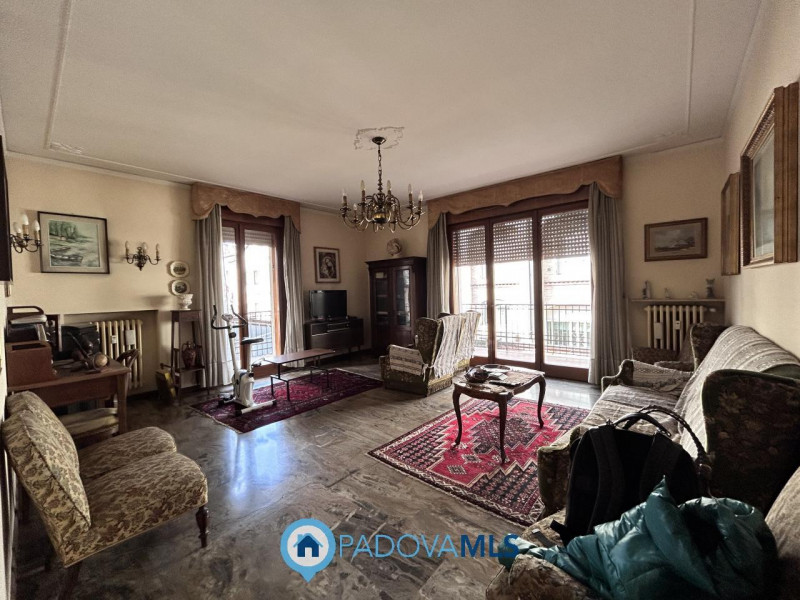 Appartamento in vendita a Padova, 5 locali, zona Località: Savonarola, prezzo € 268.000 | PortaleAgenzieImmobiliari.it