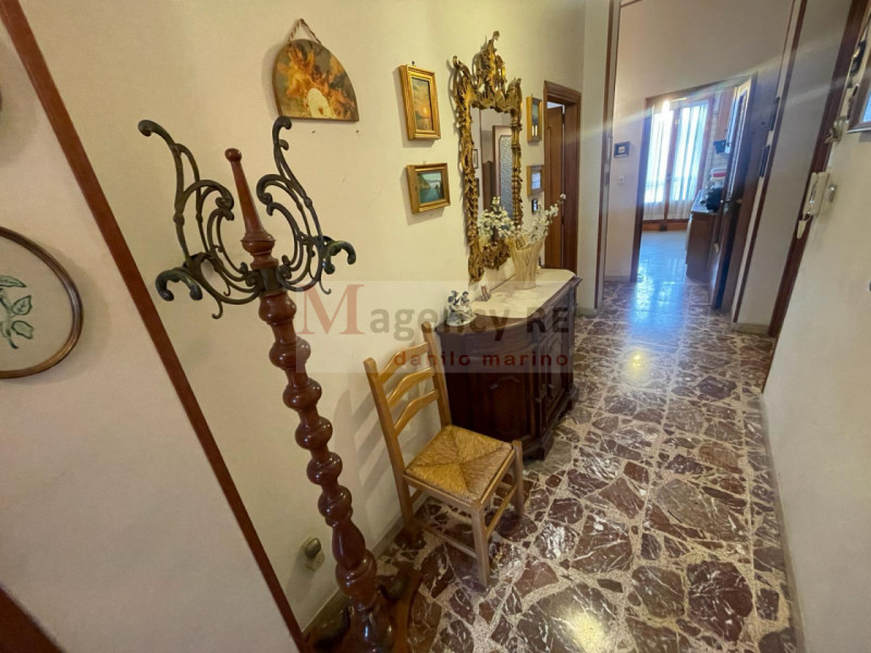 Appartamento in vendita a Reggio Calabria, 3 locali, zona Località: Sbarre, prezzo € 64.000 | PortaleAgenzieImmobiliari.it