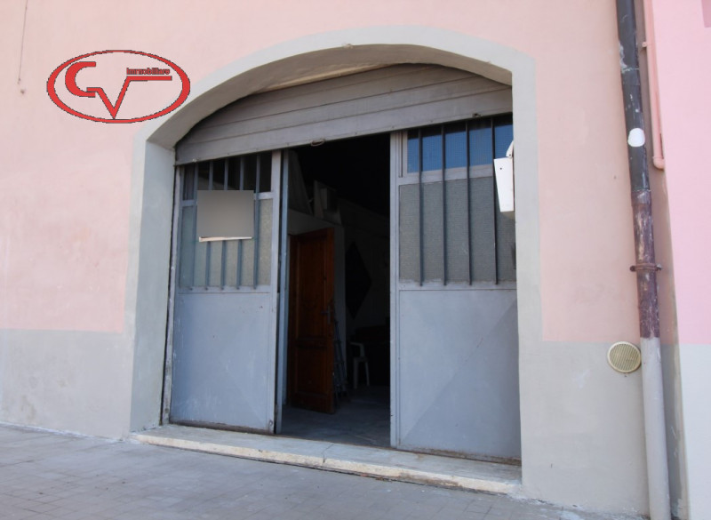 Laboratorio in vendita a San Giovanni Valdarno, 9999 locali, zona e alle Forche, prezzo € 50.000 | PortaleAgenzieImmobiliari.it