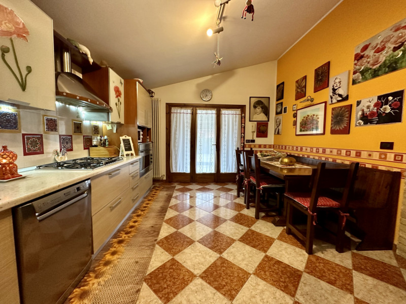Villa in vendita a Casalserugo, 5 locali, zona Località: Casalserugo, prezzo € 270.000 | PortaleAgenzieImmobiliari.it