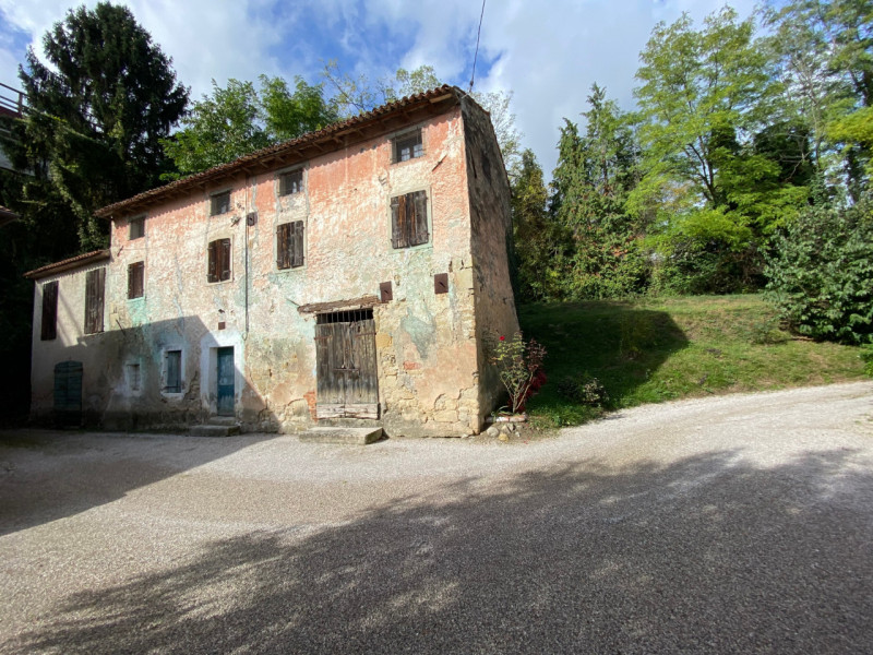 Rustico / Casale in vendita a Vittorio Veneto, 9999 locali, prezzo € 150.000 | PortaleAgenzieImmobiliari.it