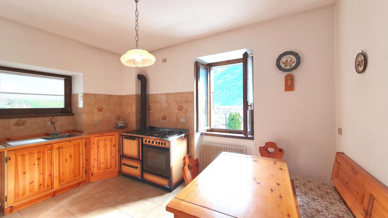 Villa in vendita a Pelugo, 5 locali, prezzo € 298.000 | PortaleAgenzieImmobiliari.it