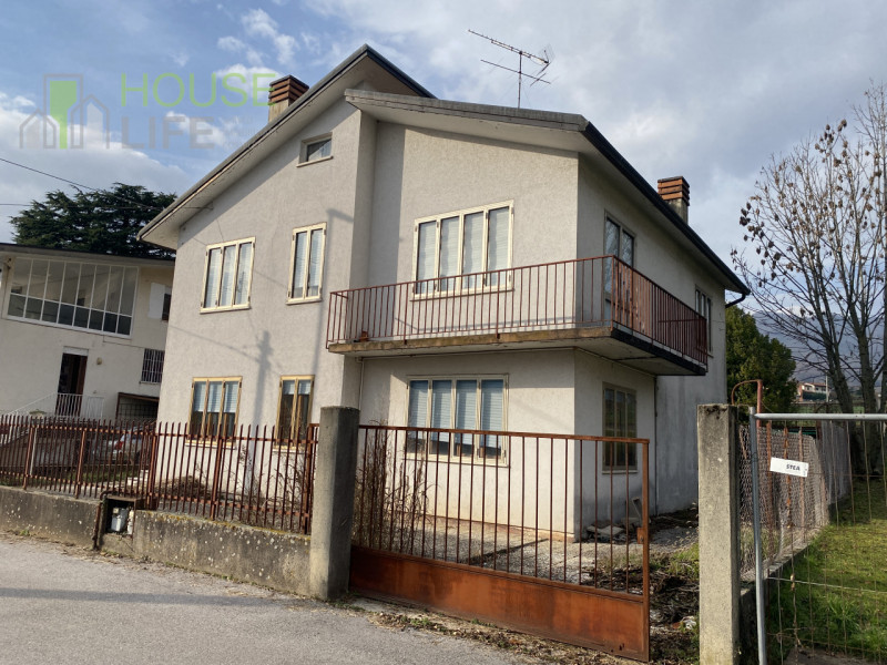Villa Bifamiliare in vendita a Schio - Zona: Poleo